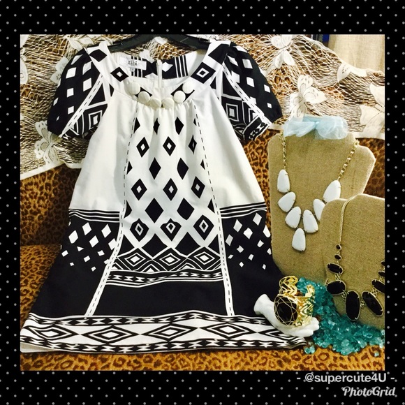Tibi Dresses & Skirts - ❗️CLOSET CLEAN OUT!❗️Tibi New York Women's Dress!